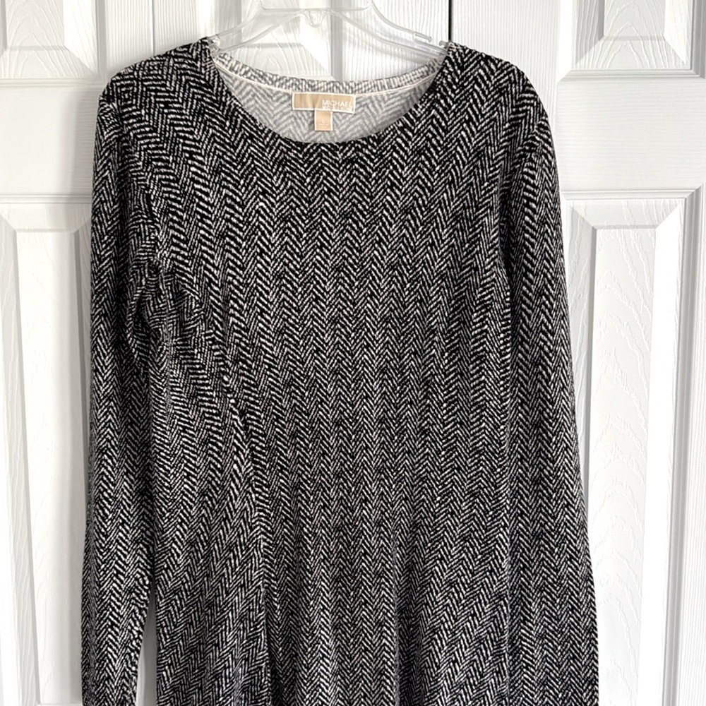*Gently Worn* Michael Kors Black/White Herringbone Pattern Knit Dress - Size L